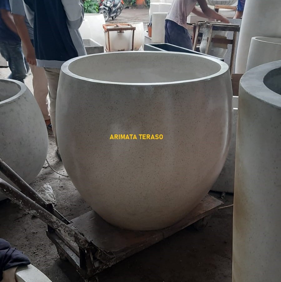 penjual pot teraso terdekat